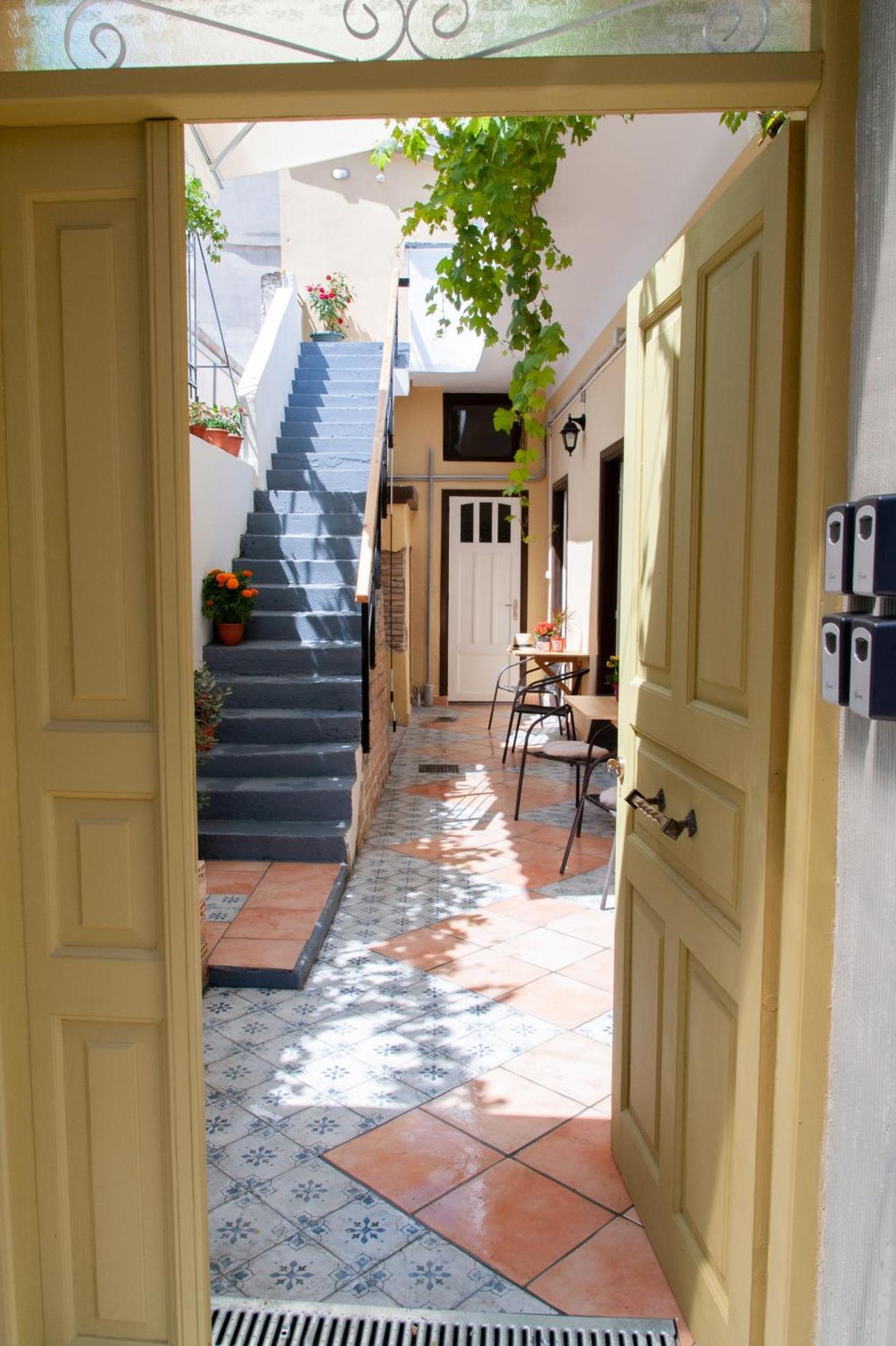 17 Flats And Roof Garden Apartment Atena Exterior foto