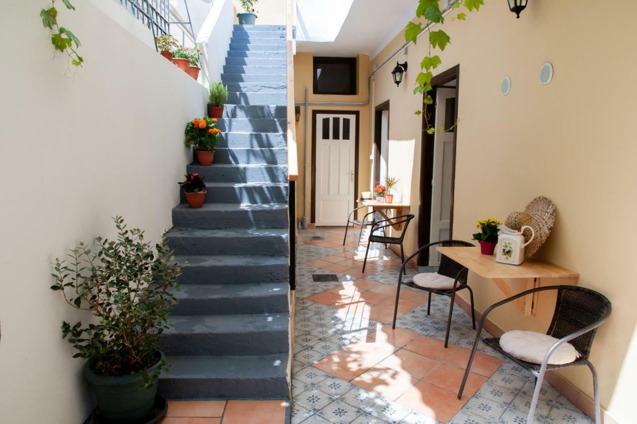 17 Flats And Roof Garden Apartment Atena Exterior foto